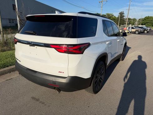 Used 2023 Chevrolet Traverse RS AWD/4WD image 3