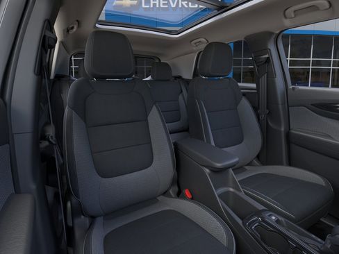 New 2025 Chevrolet TrailBlazer LT w/ LT Cold Weather Package image 43