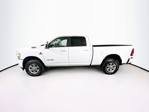 Used 2024 RAM 2500 Laramie image 4