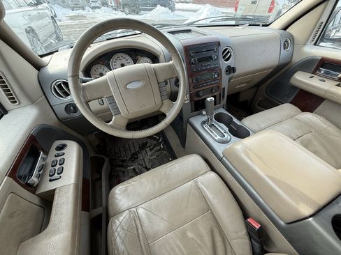 Used 2005 Ford F150 XLT image 12