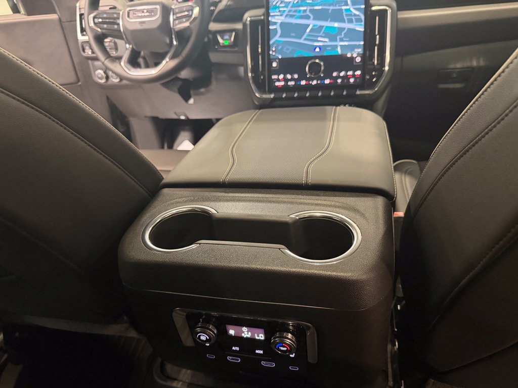 Used 2026 GMC Yukon Elevation w/ Elevation Premium Package RWD image 34