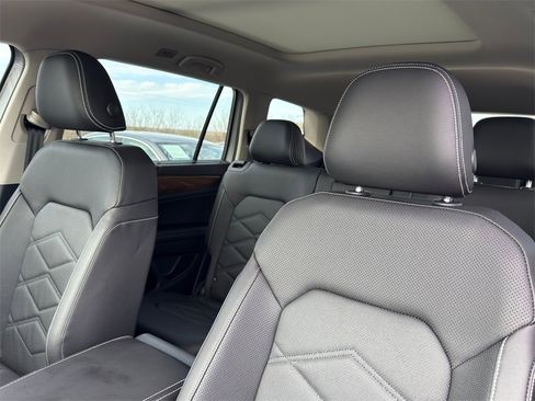 New 2026 Volkswagen Atlas SE image 11