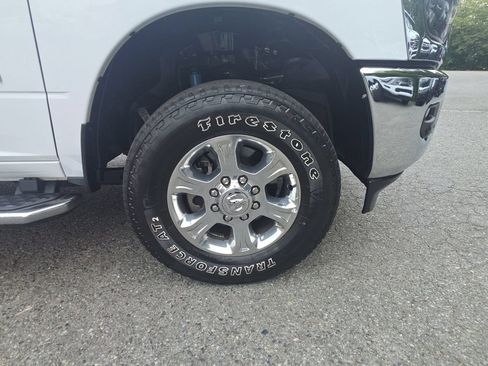 Used 2025 RAM 2500 Big Horn AWD/4WD image 13