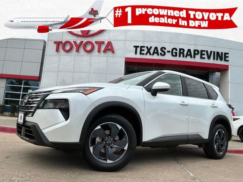 Used 2025 Nissan Rogue SV AWD/4WD image 1