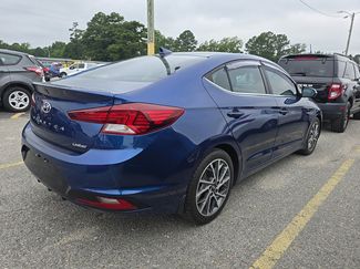 Used 2020 Hyundai Elantra Limited w/ Ultimate Package 03 FWD video 3