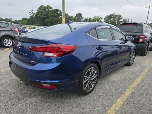 Used 2020 Hyundai Elantra Limited w/ Ultimate Package 03 FWD image 3