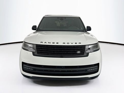 New 2026 Land Rover Range Rover Long Wheelbase SE image 2