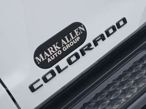 Used 2026 Chevrolet Colorado Trail Boss w/ LPO, Tailgate Decal Package AWD/4WD image 11