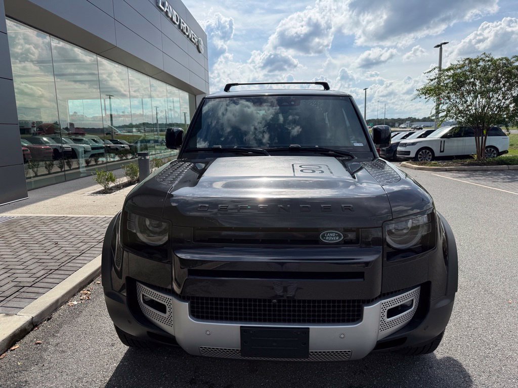 Used 2023 Land Rover Defender 90 S AWD/4WD image 3