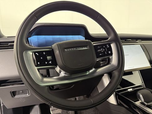 Used 2025 Land Rover Range Rover SE AWD/4WD image 27