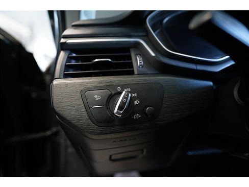 Used 2018 Audi A4 2.0T Premium Plus w/ Premium Plus Package AWD/4WD image 19