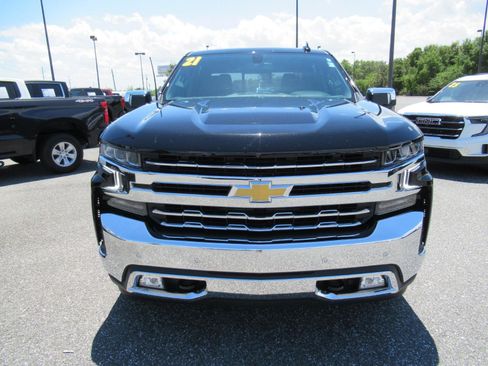 Used 2021 Chevrolet Silverado 1500 LTZ RWD image 2