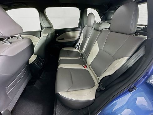 Certified 2025 Subaru Forester Limited image 33