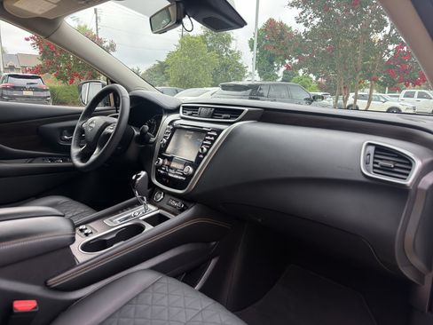 Certified 2024 Nissan Murano Platinum w/ Cargo Package FWD image 20