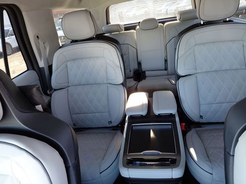 New 2025 Lincoln Navigator L Black Label image 20