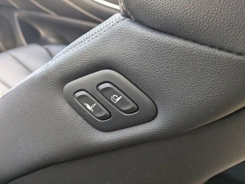 Used 2024 Genesis GV80 3.5T AWD/4WD image 34