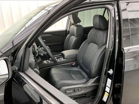 New 2026 Honda Pilot Touring image 12