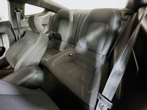 Used 2020 Ford Mustang Coupe image 13