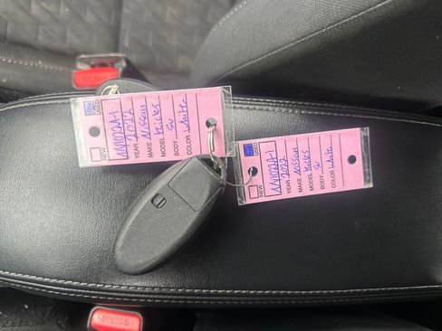 Used 2022 Nissan Kicks SV image 15