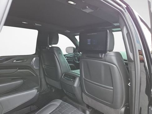 Used 2023 Cadillac Escalade V AWD/4WD image 39