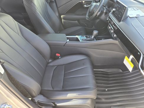 Used 2025 Acura ADX AWD image 19