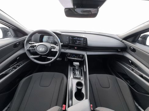 Certified 2026 Hyundai Elantra Sport FWD image 13