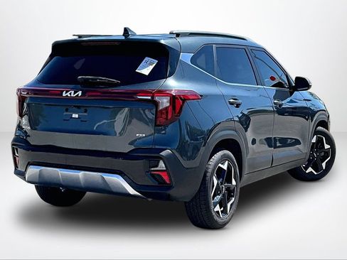 Used 2024 Kia Seltos EX AWD/4WD image 3