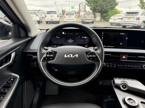 Certified 2022 Kia EV6 Wind w/ Wind Technology Package AWD/4WD image 22