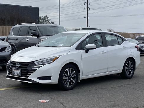 Certified 2025 Nissan Versa SV w/ Trunk Package image 2