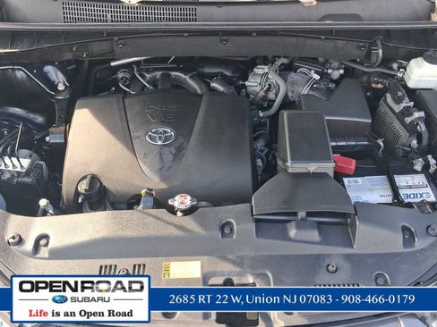 Used 2019 Toyota Highlander Limited AWD/4WD image 25