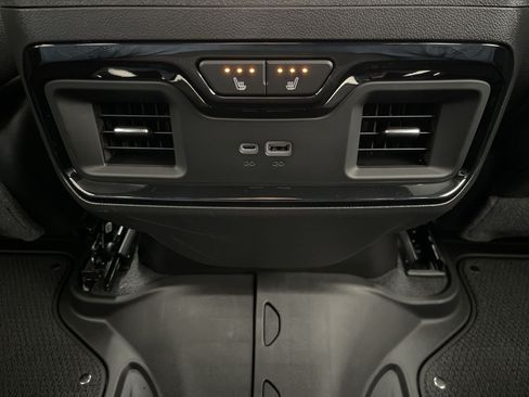 New 2026 GMC Sierra 1500 AT4 w/ AT4 Premium Package AWD/4WD image 57