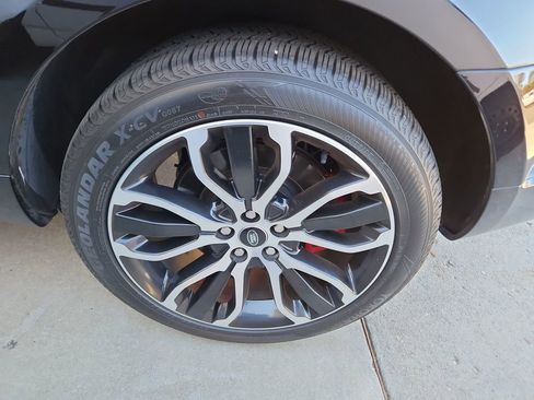 Used 2019 Land Rover Range Rover Sport Supercharged image 37