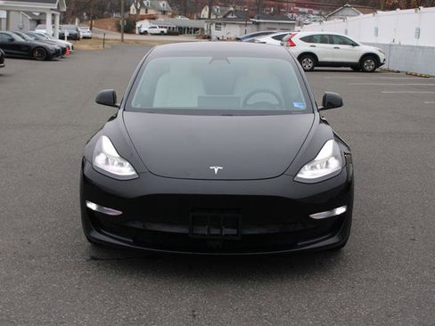 Used 2021 Tesla Model 3 Performance image 3