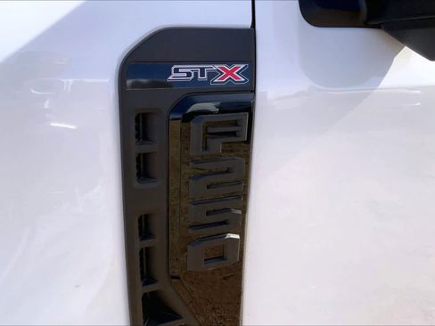 New 2026 Ford F250 XL w/ STX Appearance Package AWD/4WD image 15
