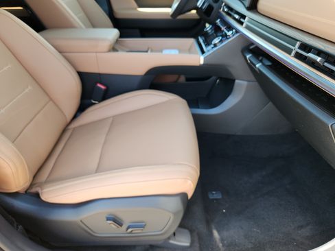 New 2026 Hyundai Santa Fe Calligraphy AWD/4WD image 17