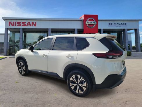 Used 2023 Nissan Rogue SV FWD image 4