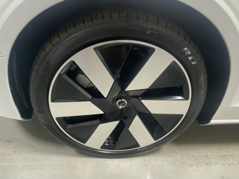 Used 2025 Volvo S60 T8 Ultra image 5