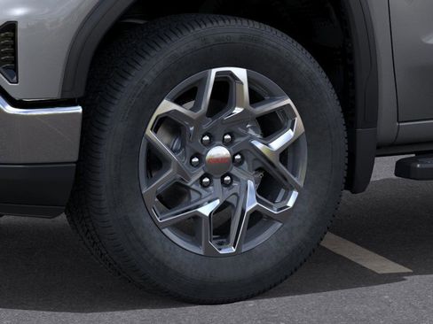 New 2026 GMC Sierra 1500 SLE image 9