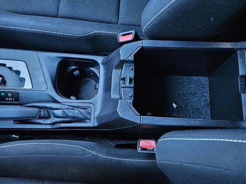 Used 2018 Toyota RAV4 XLE image 15