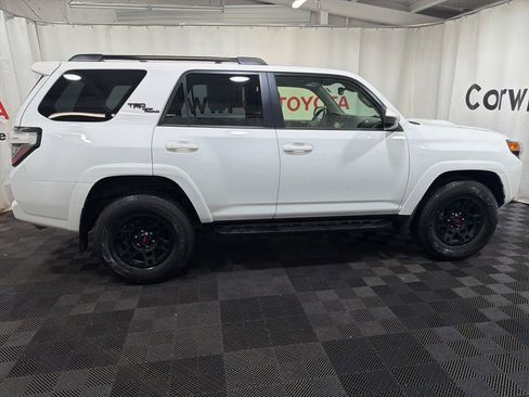 Used 2024 Toyota 4Runner TRD Off-Road AWD/4WD image 10