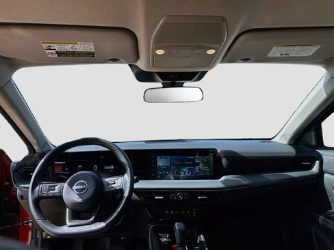 Used 2025 Nissan Kicks SR FWD image 20
