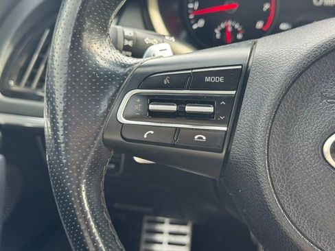 Used 2021 Kia Stinger GT2 image 31