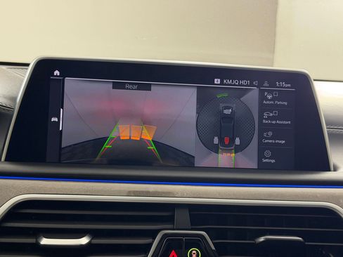 Used 2020 BMW 750i xDrive w/ Executive Package image 25