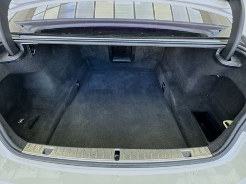 Used 2020 BMW 740i w/ M Sport Package RWD image 18