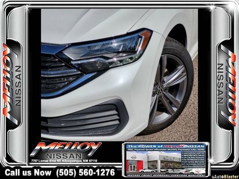 Used 2023 Volkswagen Jetta SE FWD image 8