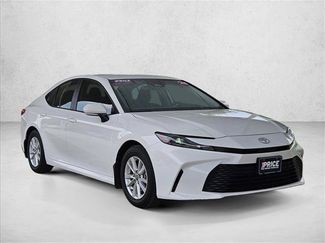 Used 2025 Toyota Camry LE w/ Convenience Package FWD video 3