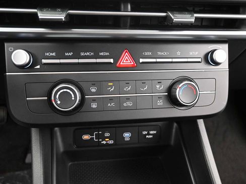 New 2026 Hyundai Tucson SE image 18