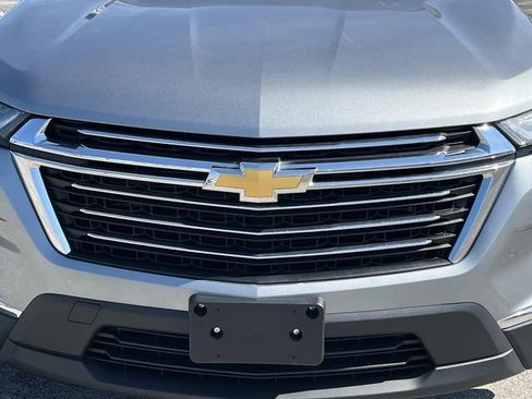 Used 2023 Chevrolet Traverse LT FWD image 10