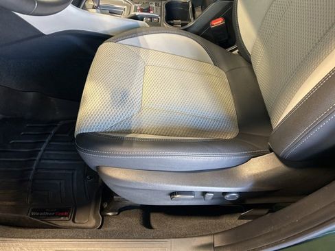 Used 2023 Subaru Forester Premium image 16