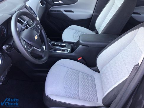 Used 2022 Chevrolet Equinox LS image 9